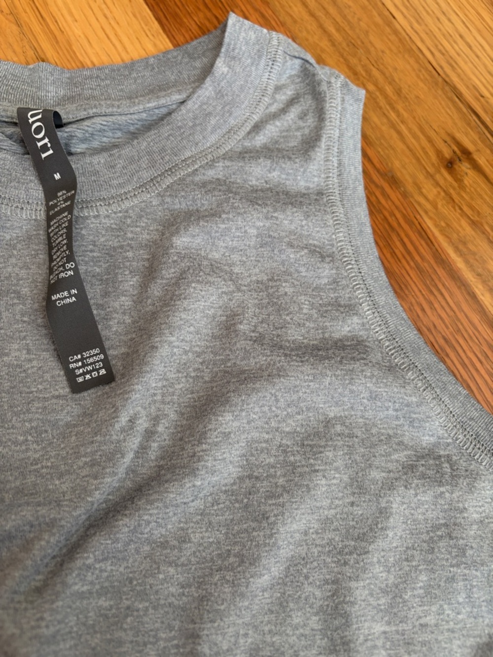Vuori Heather Grey Crewneck Tank Top - Picture 3 of 3